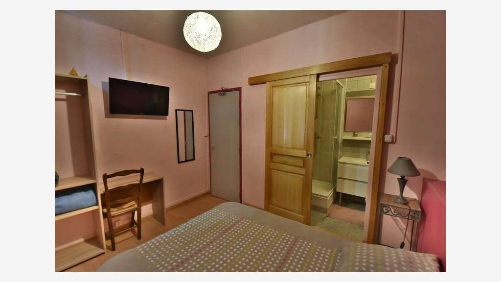 Murs hôtel 240m² à vendre Barbezieux Saint Hilaire