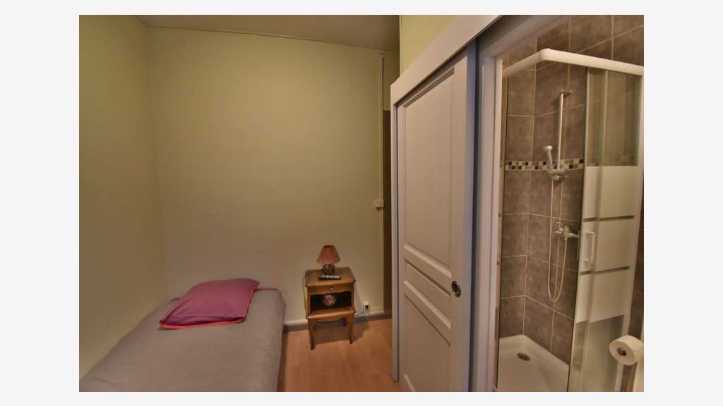 Murs hôtel 240m² à vendre Barbezieux Saint Hilaire