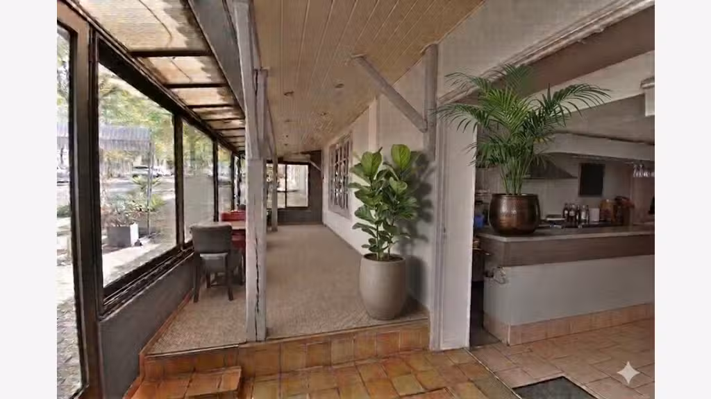 Murs hôtel 240m² à vendre Barbezieux Saint Hilaire