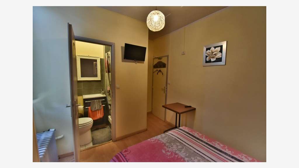 Murs hôtel 240m² à vendre Barbezieux Saint Hilaire