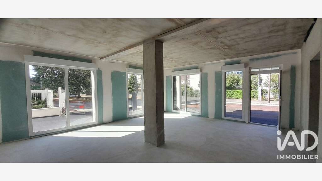 Vente local commercial 86m² à Beaune
