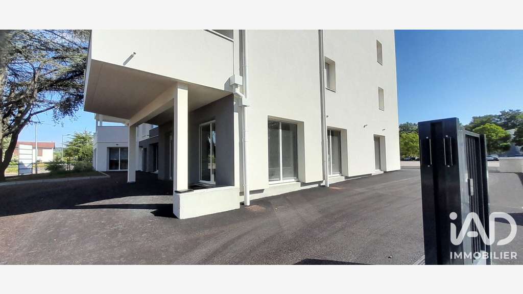 Vente local commercial 86m² à Beaune