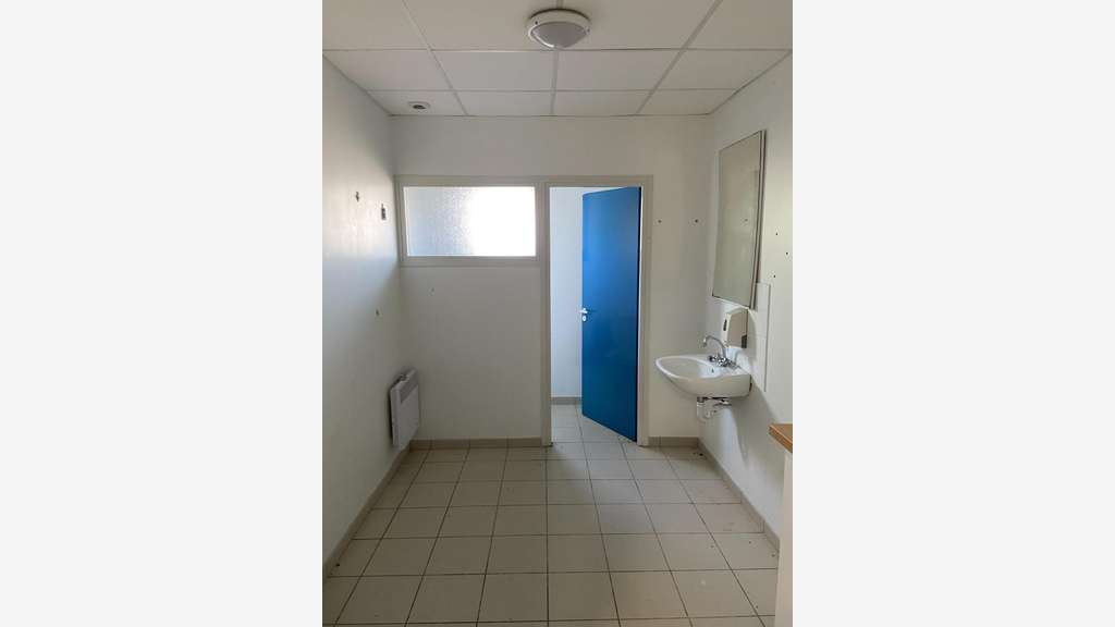 Vente local 880m² à Beauvoir Sur Mer