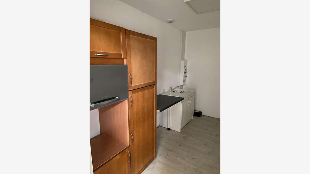 Vente local 1200m² à Beauvoir Sur Mer 