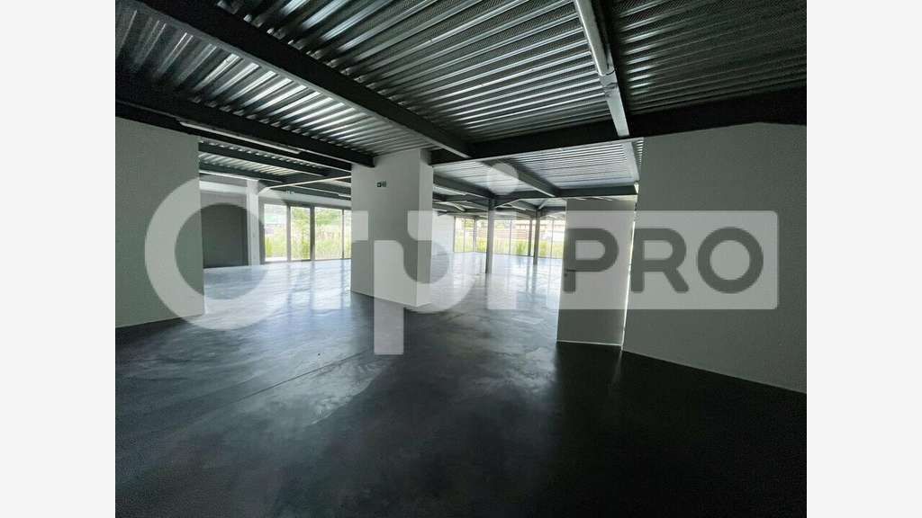 Bâtiment commercial & tertiaire à Bénesse-Maremne