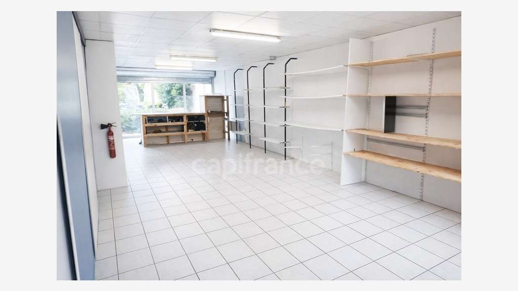 Vente local commercial 62m² empl N°1 à Besançon