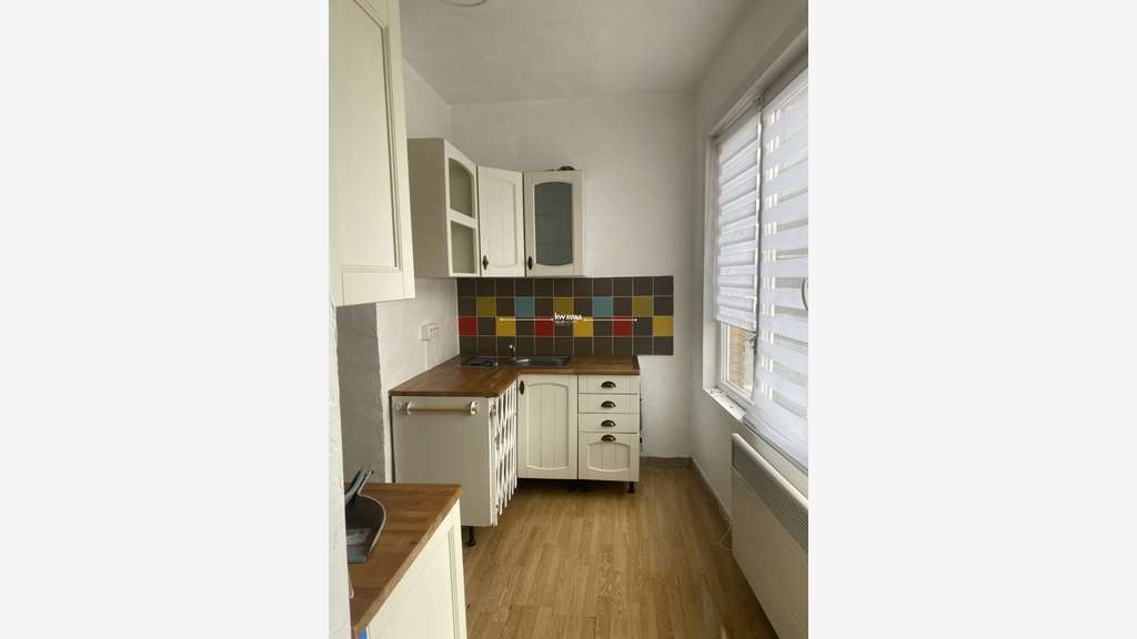 Local commercial loué de 600m² à vendre Béthune