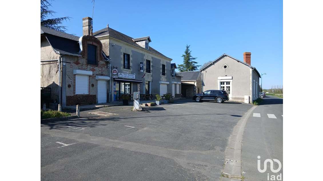 Vente murs commerciaux bar restaurant à Beuxes