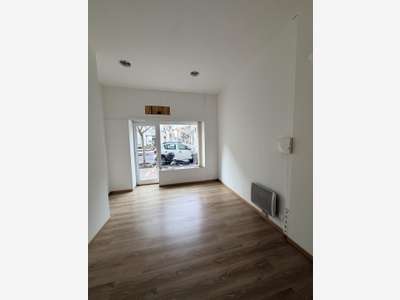 Cède local commercial de 18m² à Béziers Clemenceau