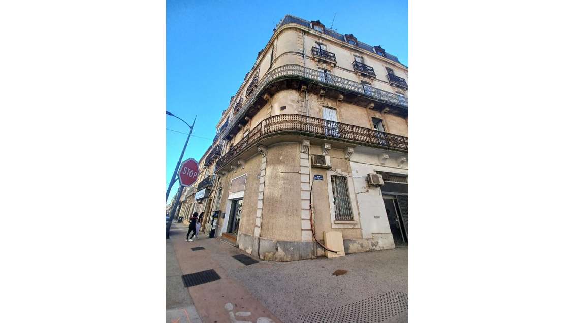Vente local commercial de 42m² à Béziers centre
