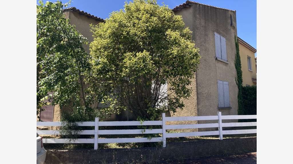 locaux professionnels 261m² zone franche Béziers