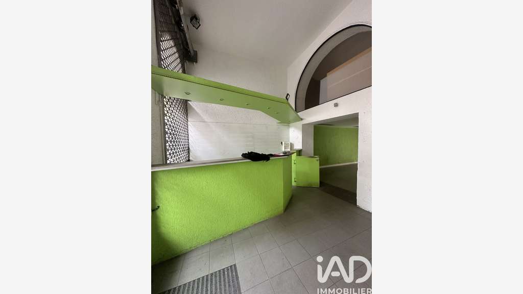 Vente local commercial 80m² à Béziers Av Wilson