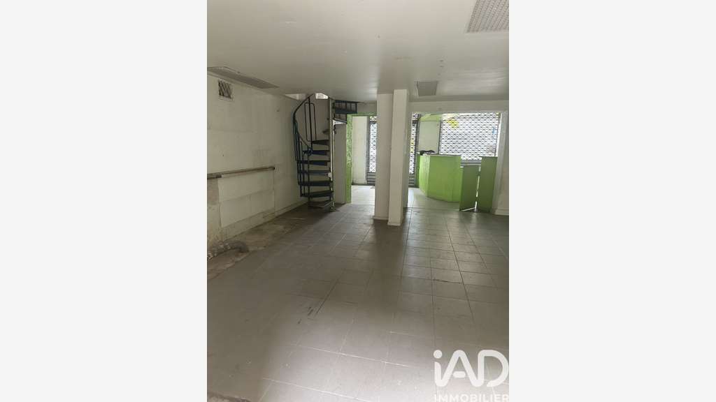 Vente local commercial 80m² à Béziers Av Wilson