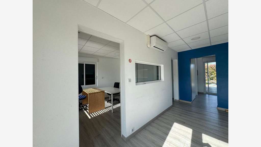 Vente local commercial de 77m² à Biscarrosse