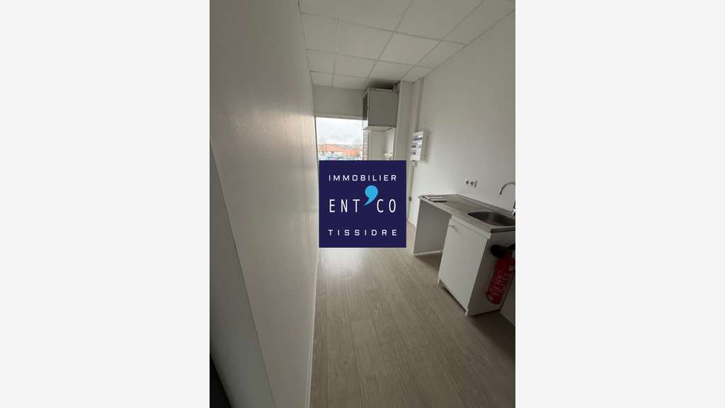 AGEN-SUD - Local Commercial Exceptionnel à Vendre