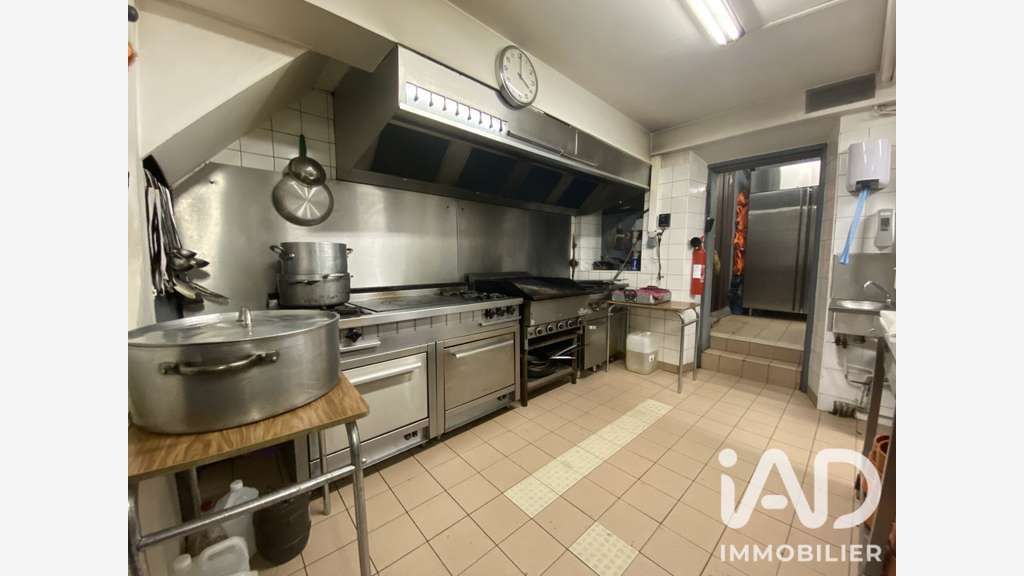 Vente local commercial 400m² Boissy-sous-Saint-Yon