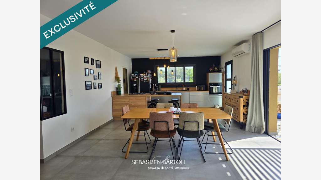 AV immeuble moderne 244m² Bonifacio proche plages