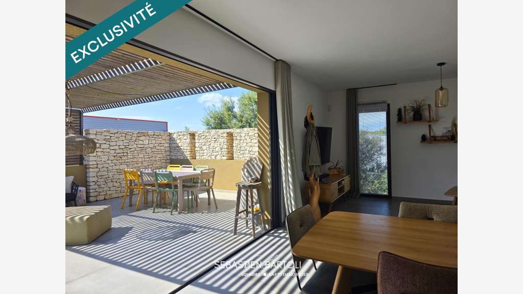 AV immeuble moderne 244m² Bonifacio proche plages