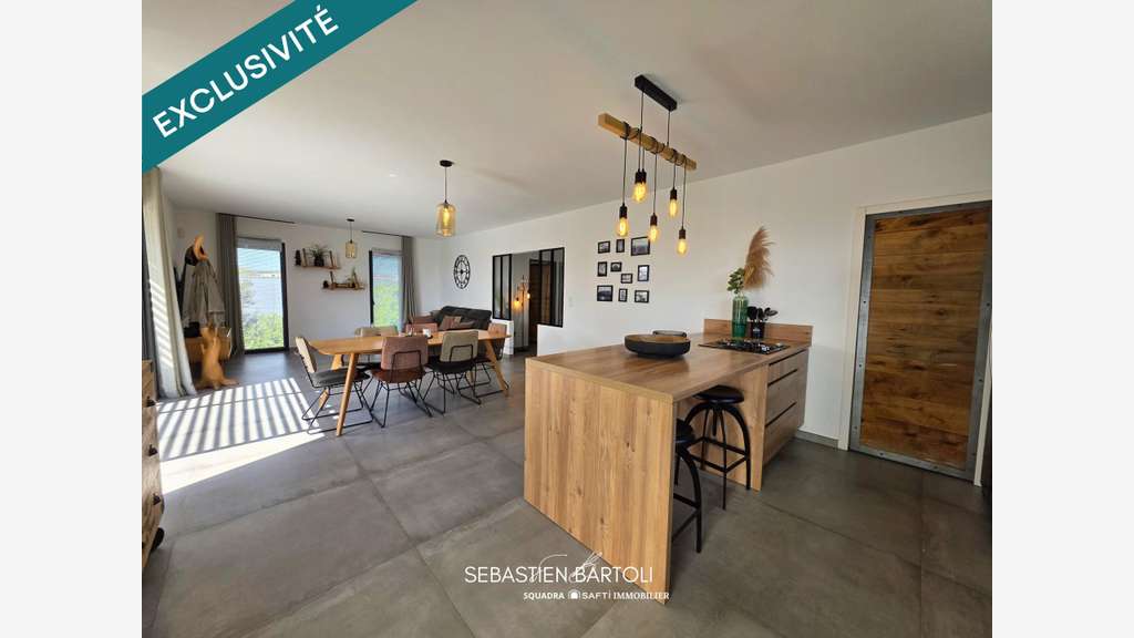 AV immeuble moderne 244m² Bonifacio proche plages