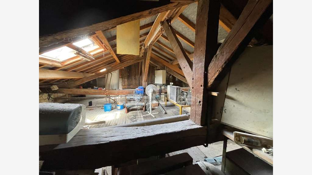 A vendre murs commerciaux occupés Bonneuil-Matours