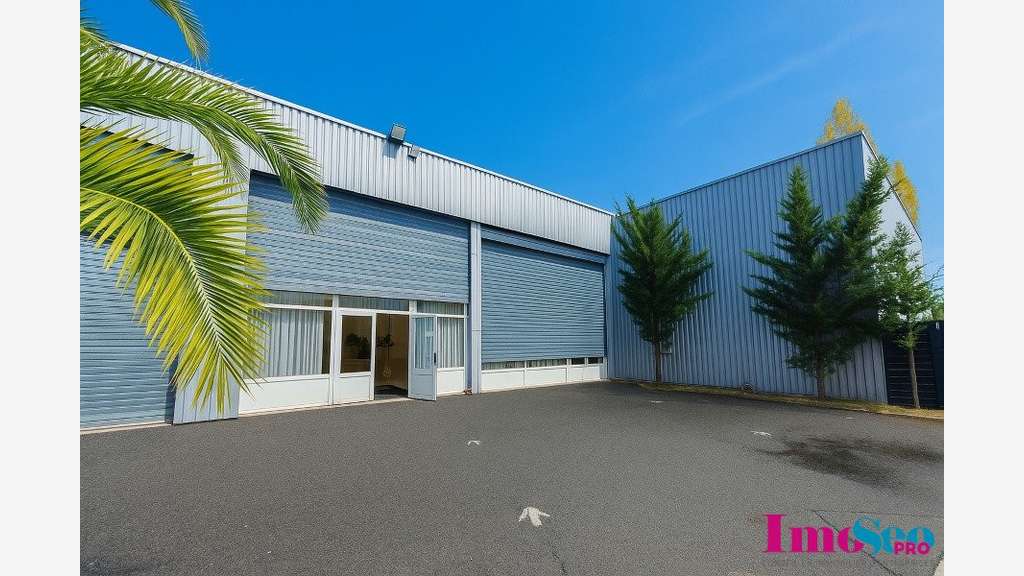 Local commercial 950m² à vendre ZI Bordeaux Nord