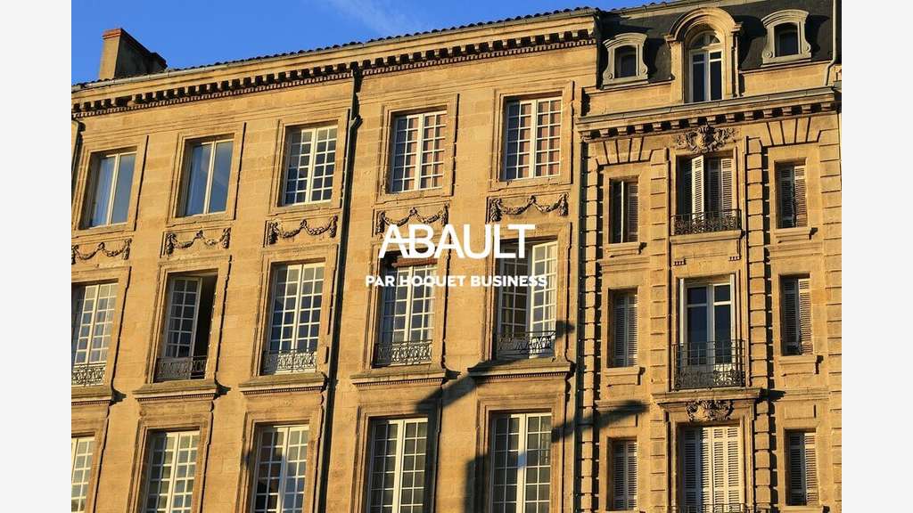 A vendre murs commerciaux libres 77m² à Bordeaux