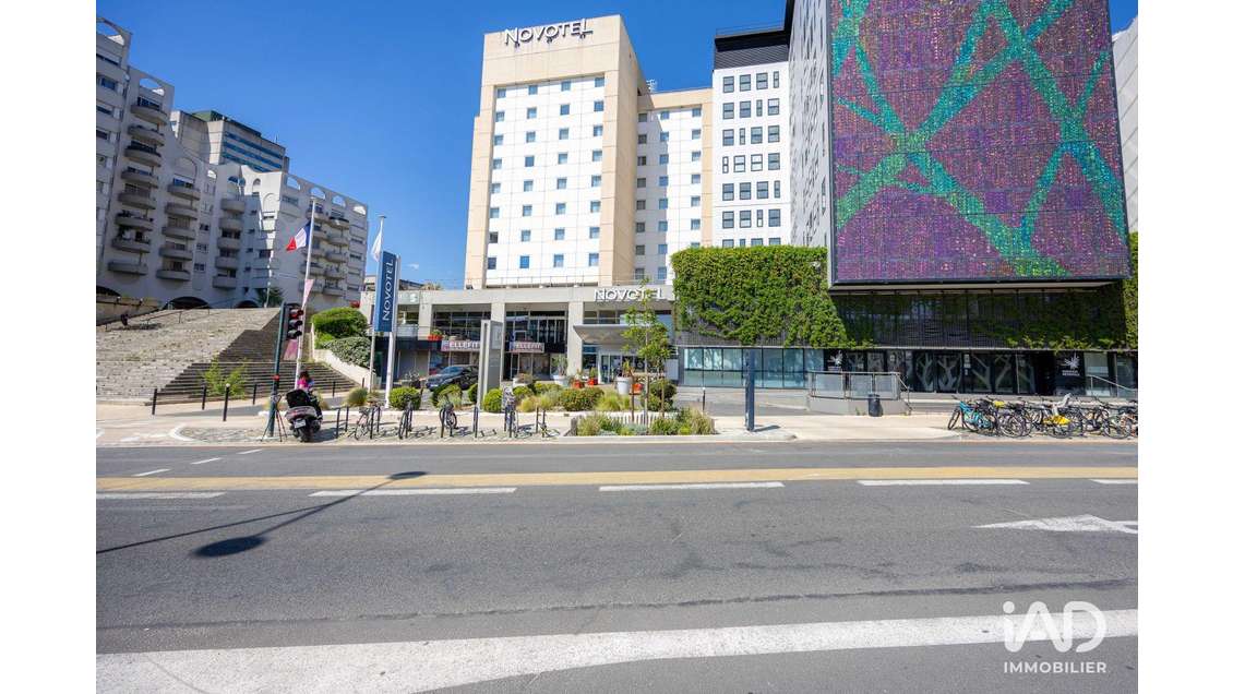 Vente local commercial loué à Bordeaux Mal Juin