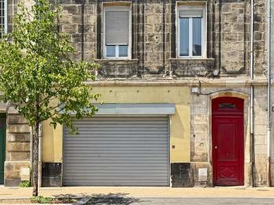 AV local commercial 85m² avec cave 44m² à Bordeaux