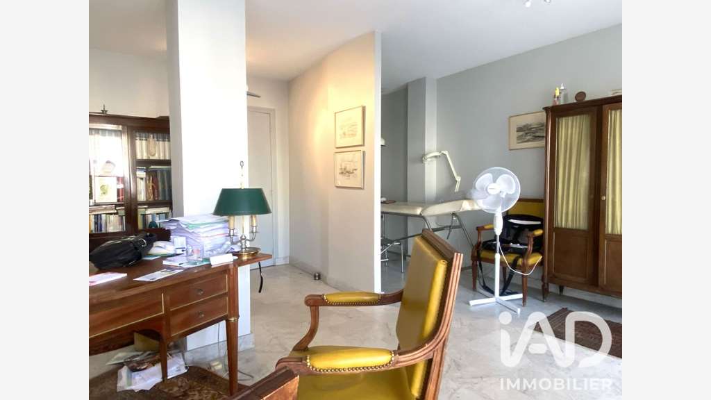 Vente local commercial 75m² à Bordeaux Caudéran