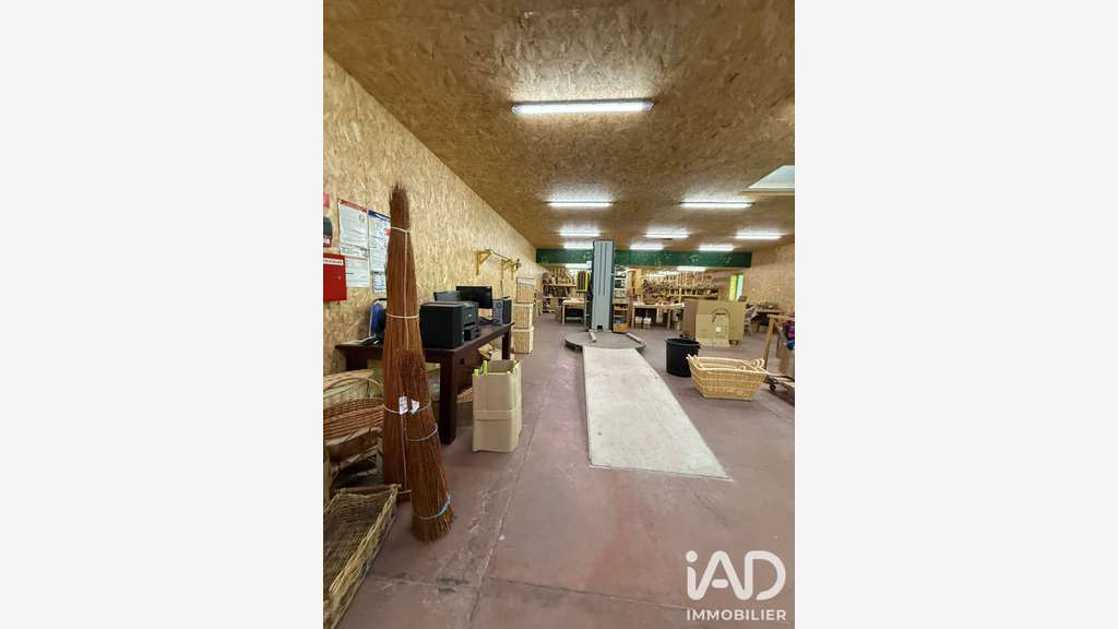 Av bâtiment industriel 7000m² Bourbonne-les-Bains