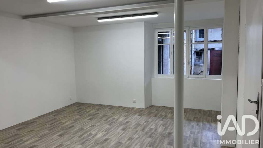 Vente murs commerciaux 137m² à Bourg-en-Bresse