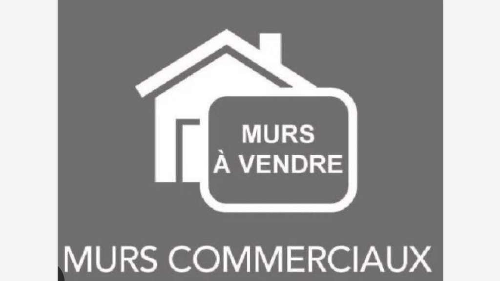 Vente murs commerciaux 130m² centre ville Bourg