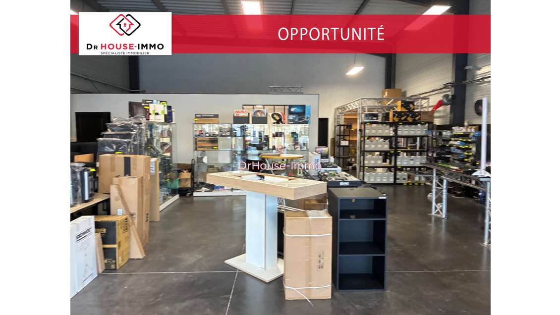 Spacieux Local Commercial de Sonorisation et