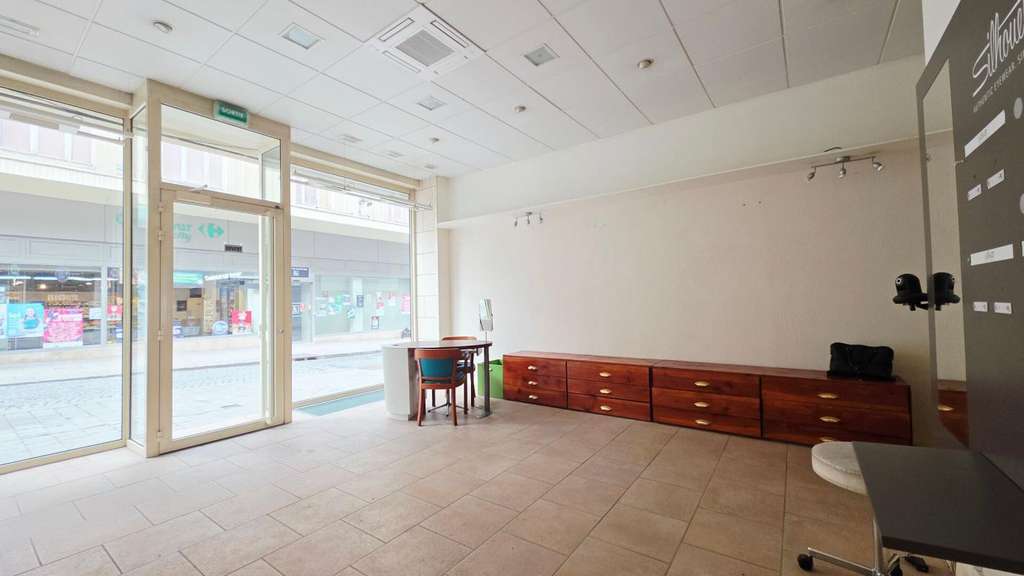 Vente murs commerciaux 57m² à Bourges centre