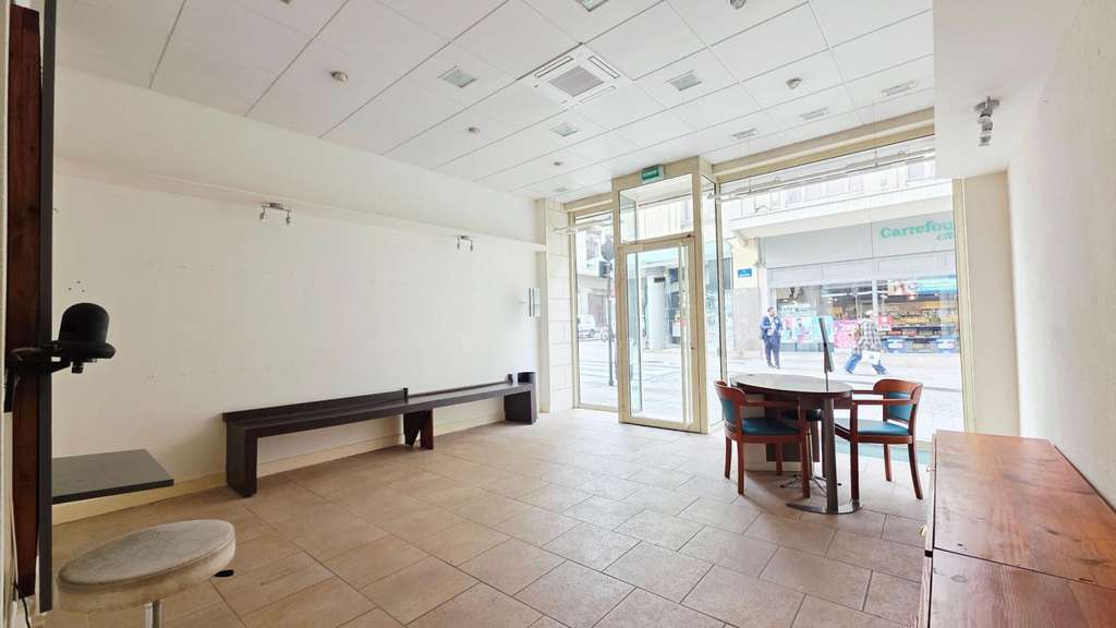 Vente murs commerciaux 57m² à Bourges centre