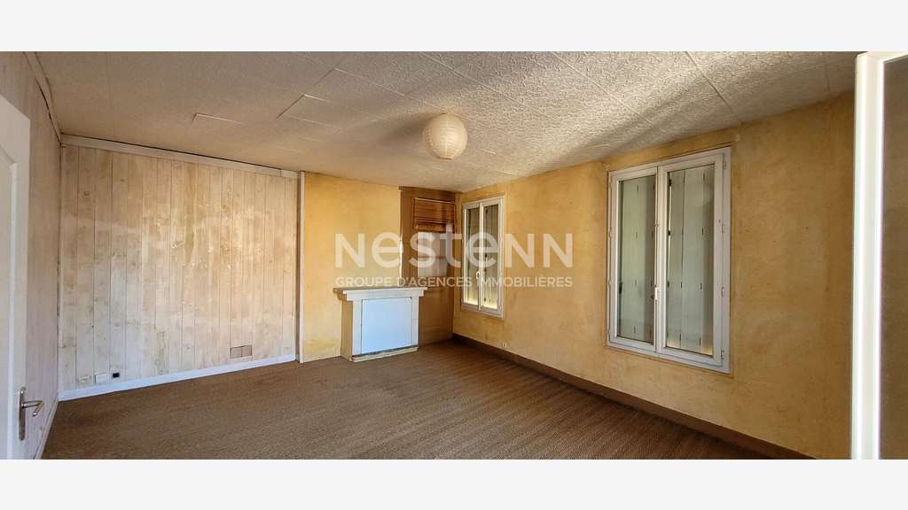 IMMEUBLE MIXTE : BOULANGERIE LOUÉE + APPARTEMENT