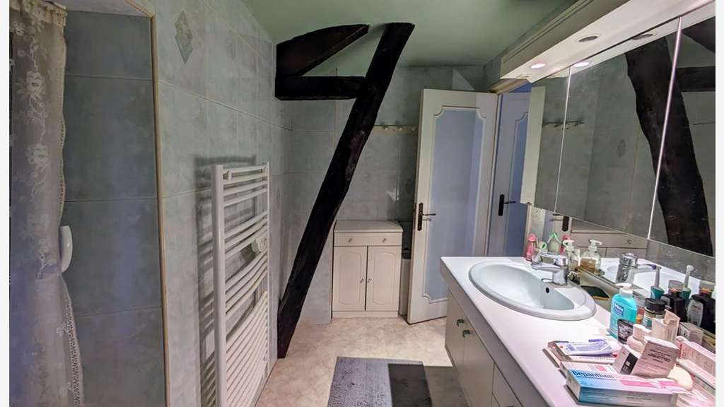 AV immeuble de rapport 225m² Brassac centre-ville