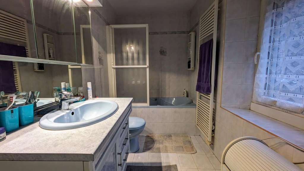 AV immeuble de rapport 225m² Brassac centre-ville
