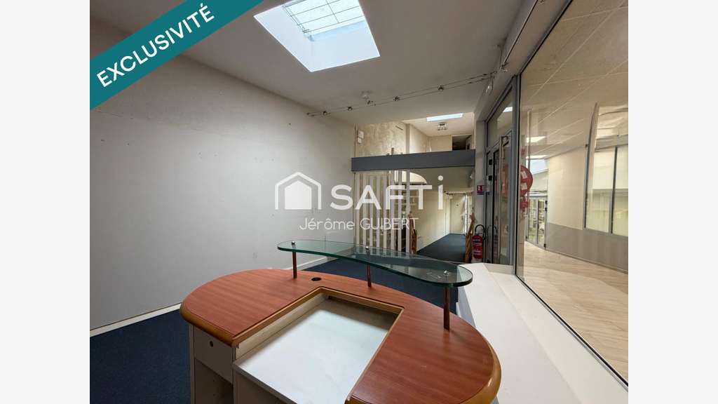 Vente local commercial 44m² à Bressuire centre