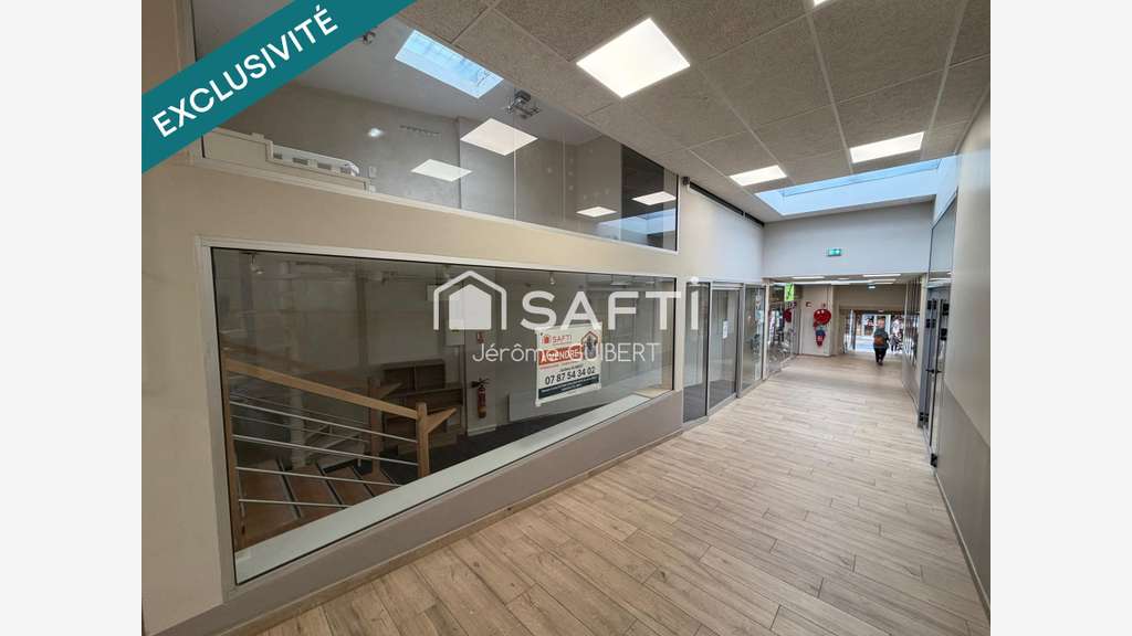 Vente local commercial 44m² à Bressuire centre