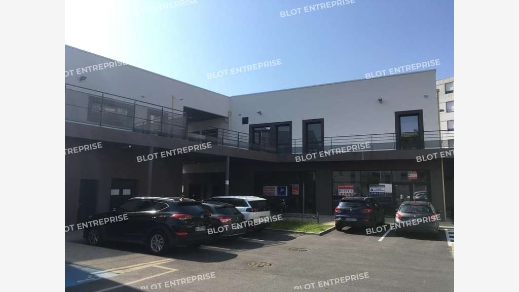 À vendre local commercial 157m² Brest Saint Marc
