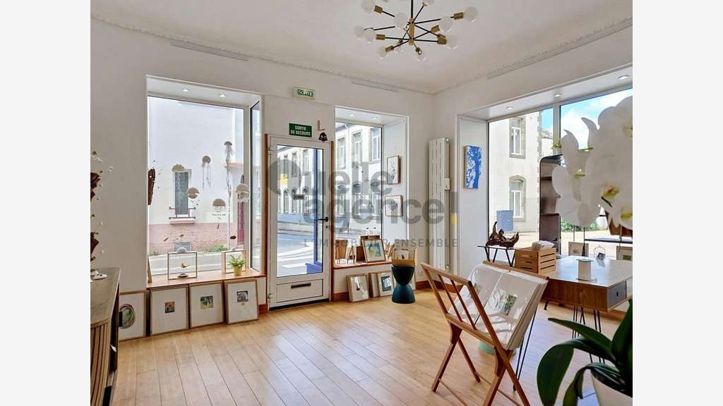 Vente local commercial rénové de 53m² à Brest