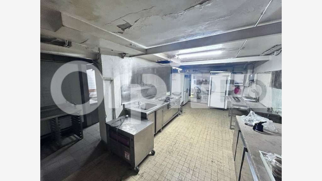 BRETIGNY SUR ORGE - LOCAL COMMERCIAL à vendre