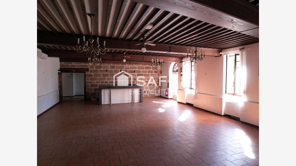Vente ensemble immo 800m² prox Brive-la-Gaillarde