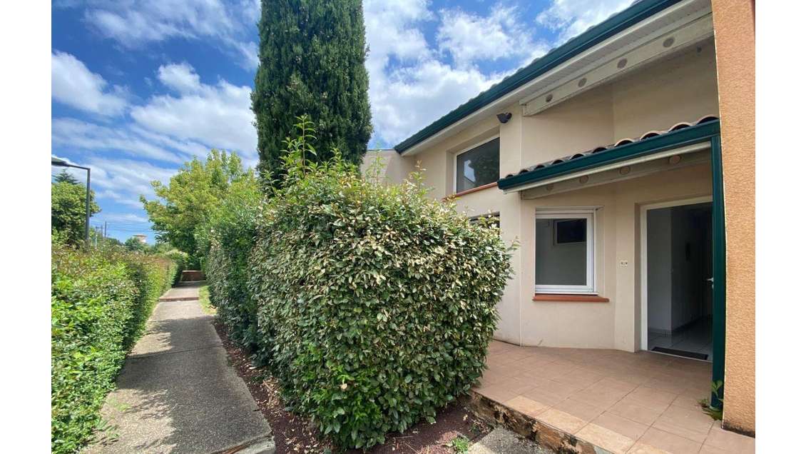 Vente murs commerciaux 48m² à Bruguières