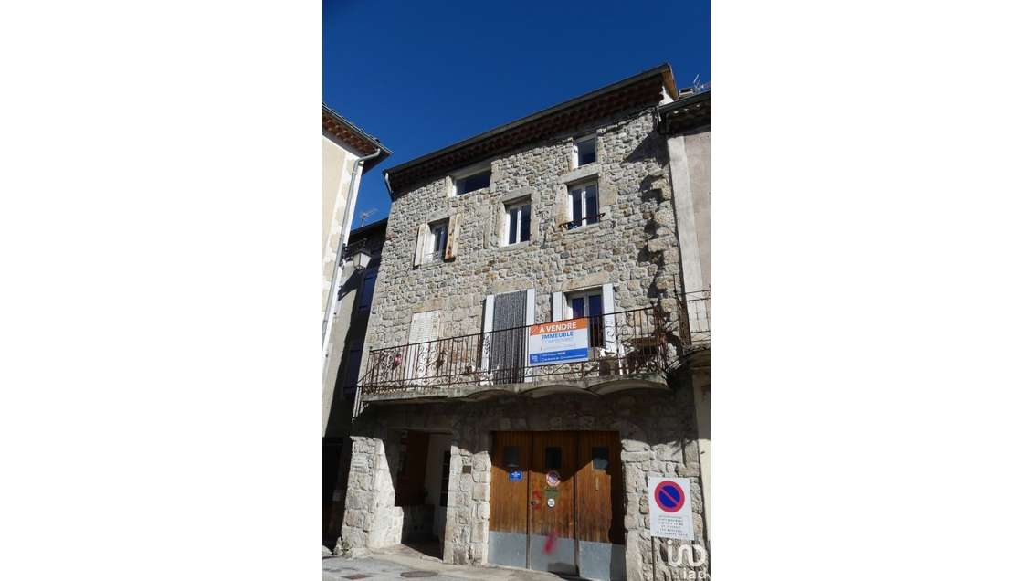 Local commercial à Burzet