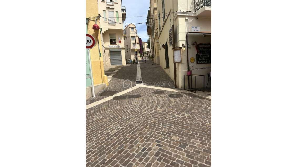 DROIT AU BAIL - LE SUQUET - CANNES