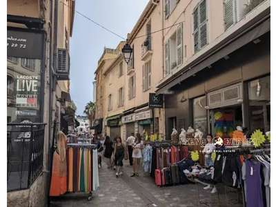 Vente Locaux commerciaux - Boutiques à Cannes