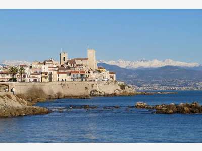 Vente murs commerciaux 81m² à Juan-les-Pins