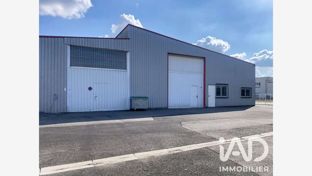 Vente locaux professionnels de 740m² à Capens